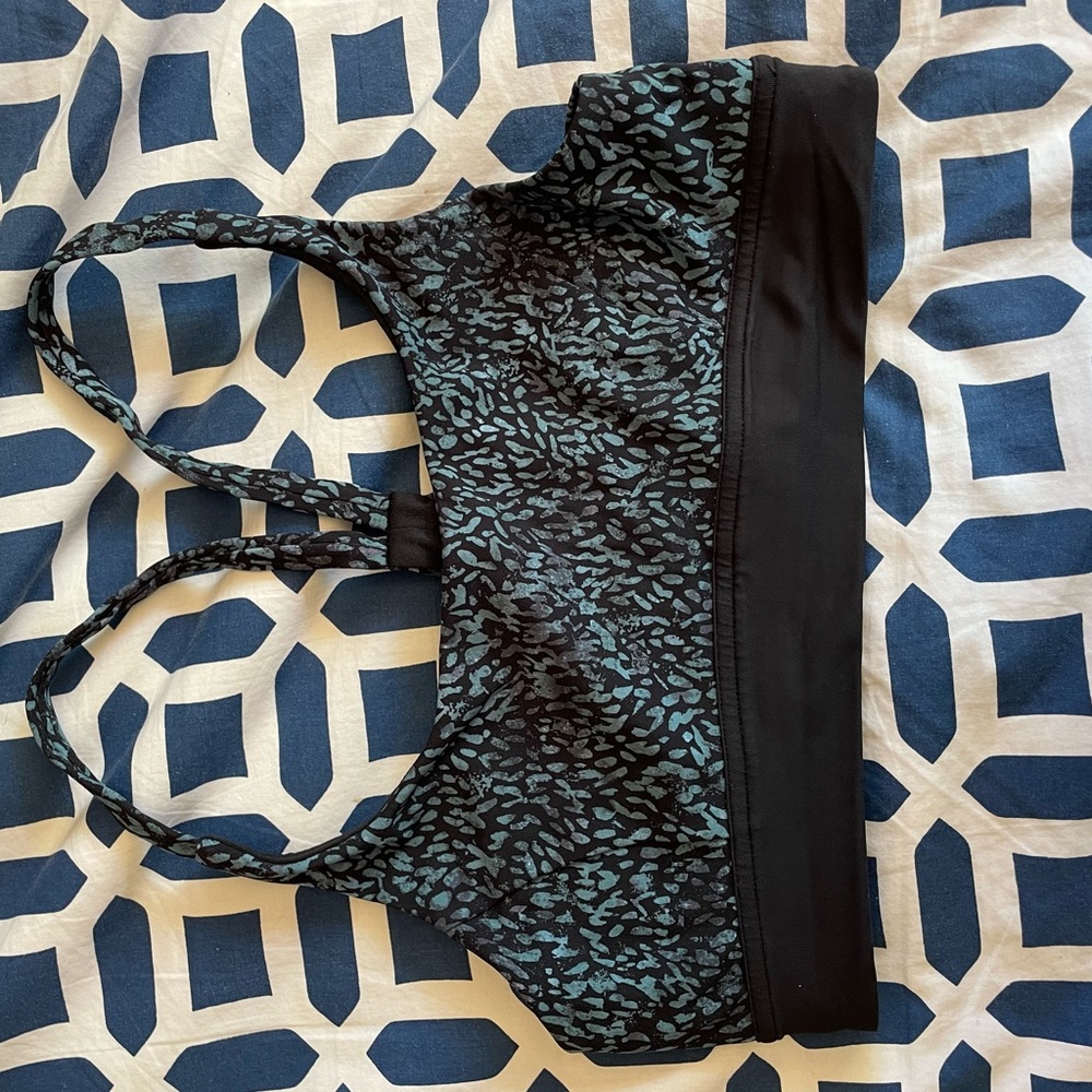 Lululemon bra